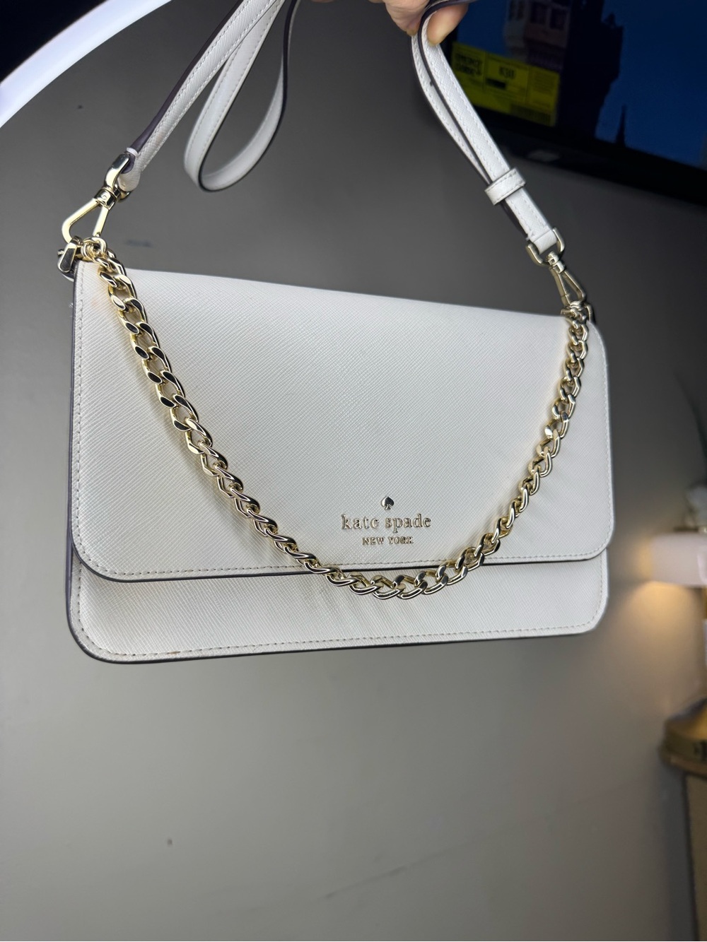 kate spade Carson convertible White Leather Shoulder Bag with Gold Chain